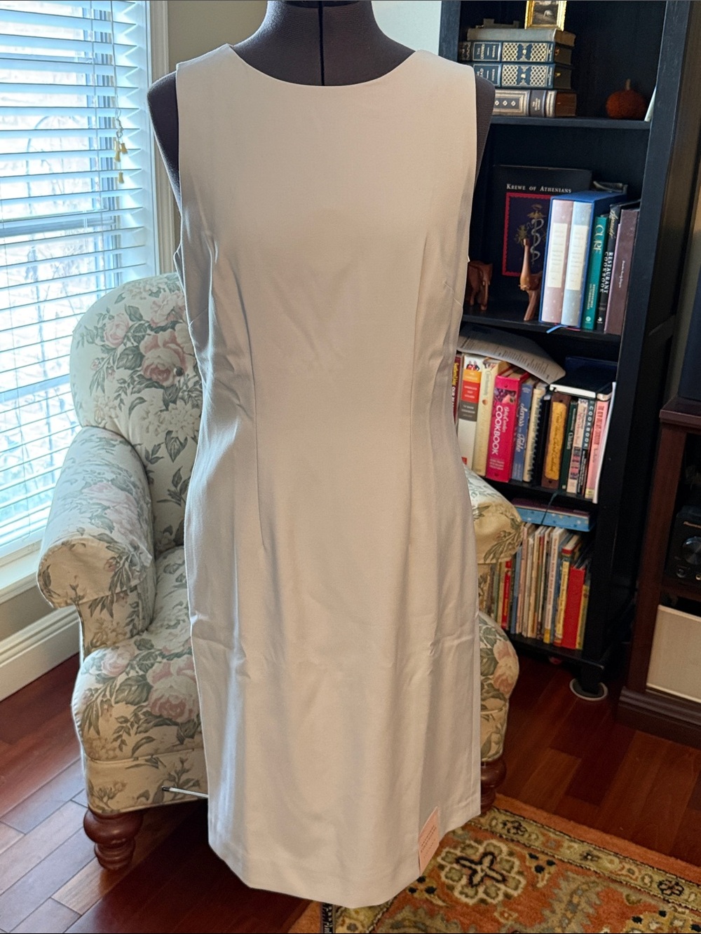 Elegant Alex Marie Light Blue/Grey Sleeveless Dress Classic Lines Size 6 NWT